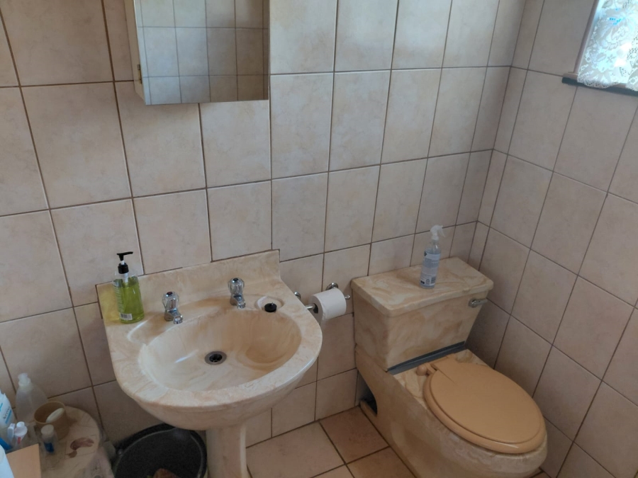 2 Bedroom Property for Sale in Pellissier Free State